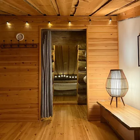Aurora Lake Ruka - Lapland Villas - Sauna, Lakeside, Forest *