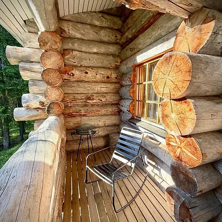 بيت للعطل Lake Aurora By Lapland Villas, Ruka, Lake View, Private Sauna, Fireplace